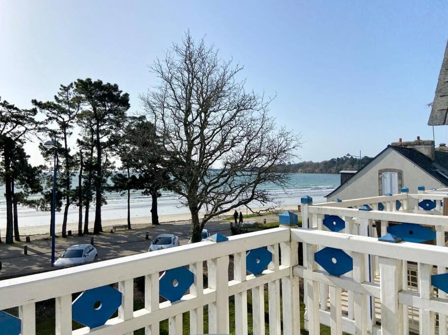 En Duplex Front De Mer, Cap Coz Apartamento *