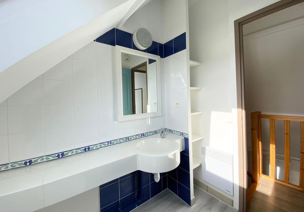 Apartment En Duplex Front De Mer, Cap Coz