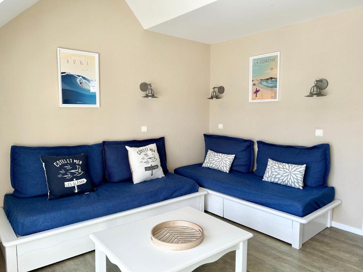 En Duplex Front De Mer, Cap Coz *